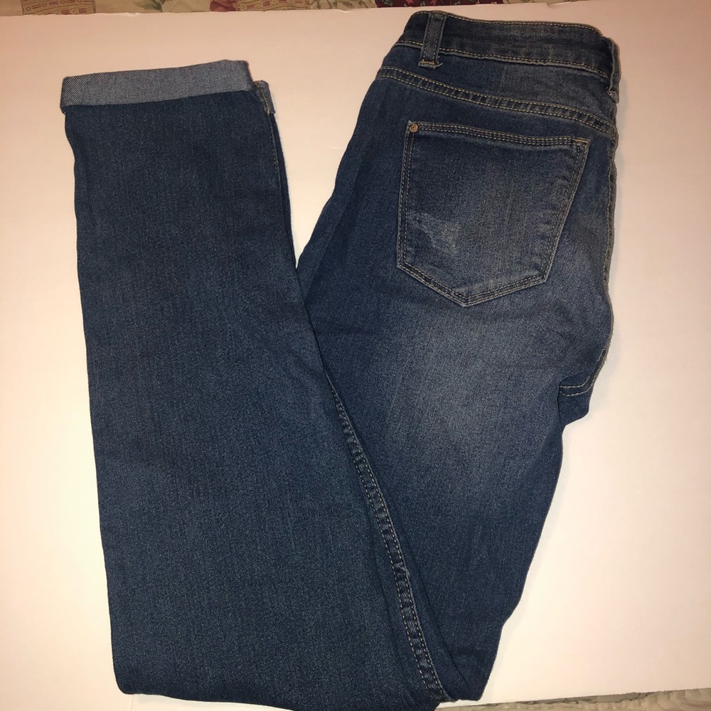 Tally Weijl Ripped Knee Skinny Jean